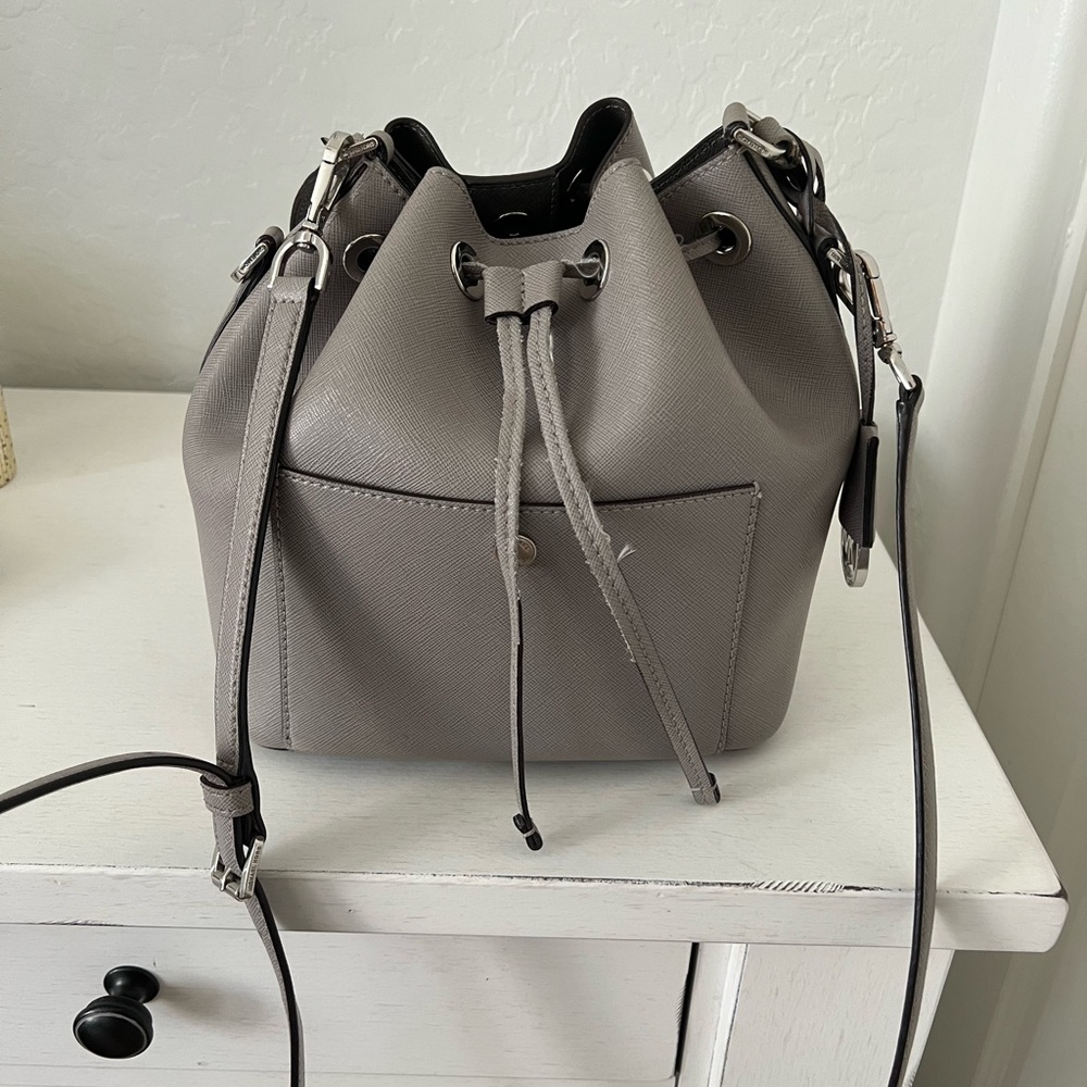 Michael Kors Bucket Bag
